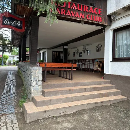 Solo Taboriste, U Vody, Nova Zivohost Kamp alanı